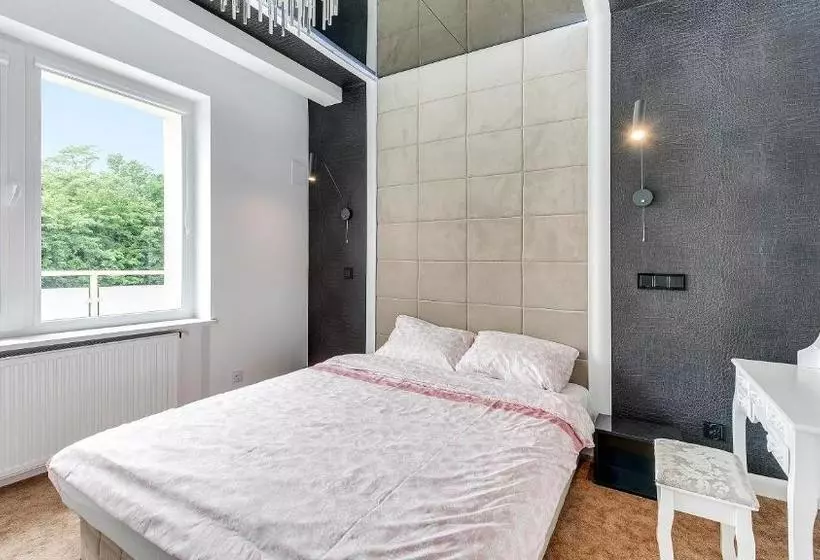 هتل Dom & House Apartments Glamour Sopot
