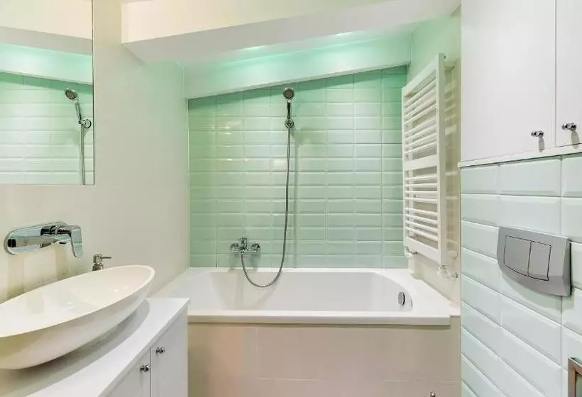 هتل Dom & House Apartments Glamour Sopot