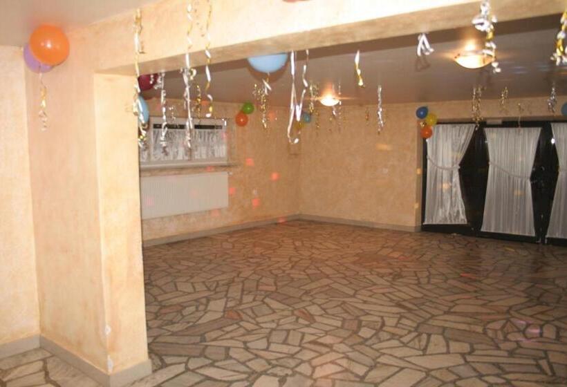 בית מלון כפרי Dom Wypoczynkowy Tulipan