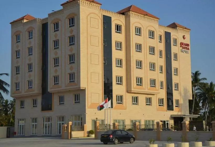 هتل Grand Tayba