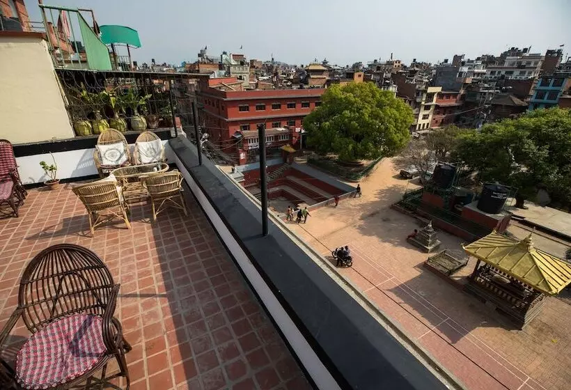 هتل Lumbini Heritage Home