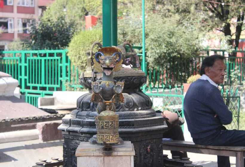 هتل Lumbini Heritage Home