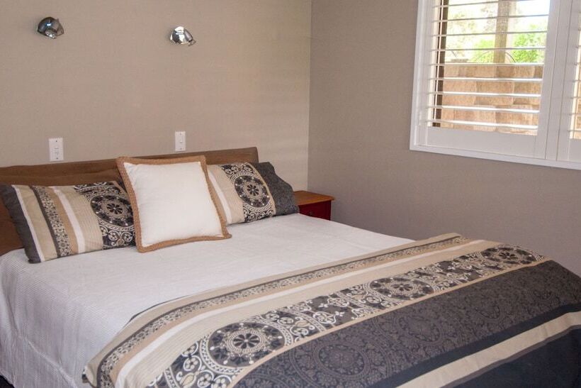 ホテル Mooring Lane Lodge