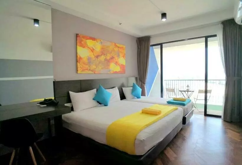 Hotelli The Landmark By Little Cabin