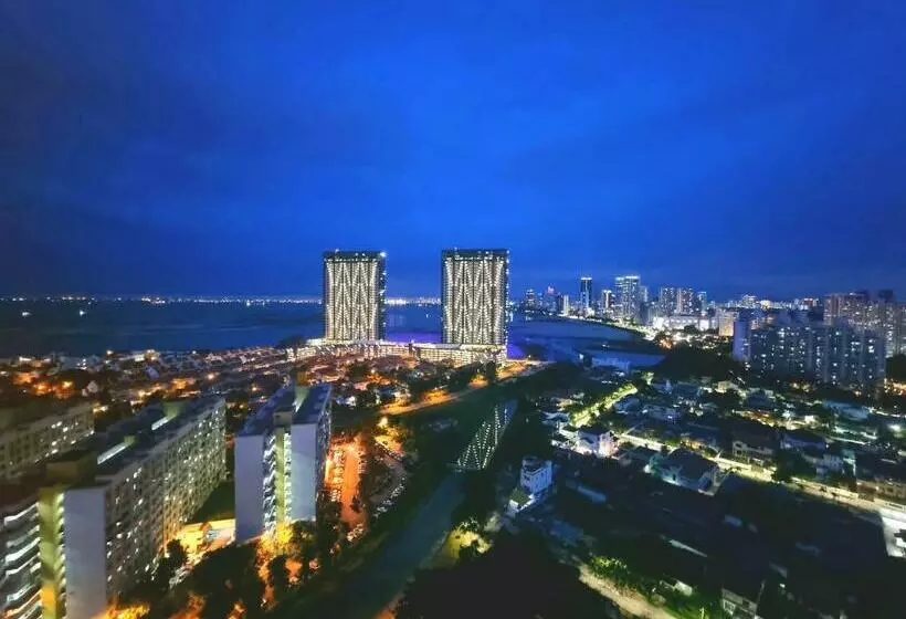 Hotelli The Landmark By Little Cabin