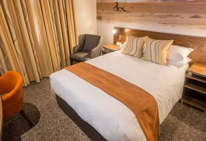 هتل Town Lodge Windhoek, Namibia