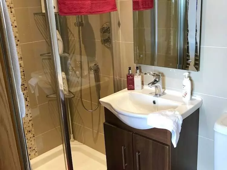 هتل 2 Drummond B&b