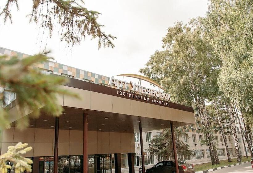 هتل Art Ulyanovsk Pravy Bereg