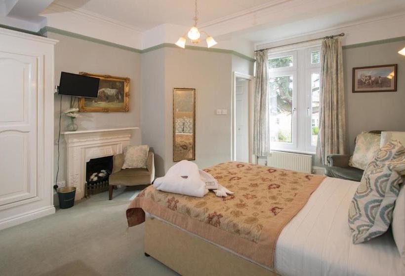 בית מלון כפרי Clairmont Guest House