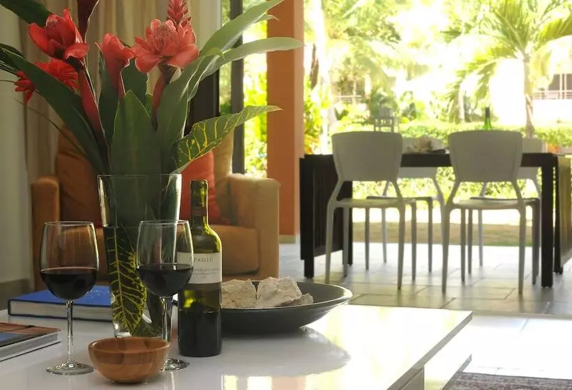 ホテル Instyle Residences At Infiniti Blu