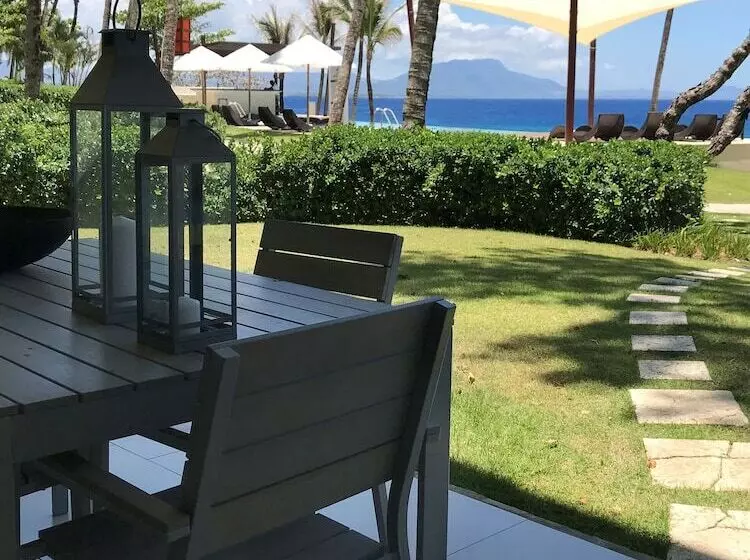 ホテル Instyle Residences At Infiniti Blu