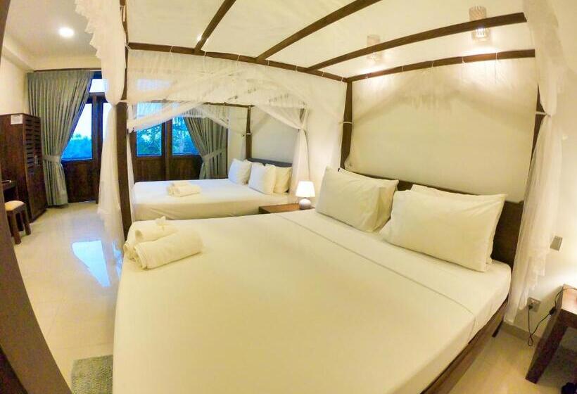 Kabalana Hotel & Villa