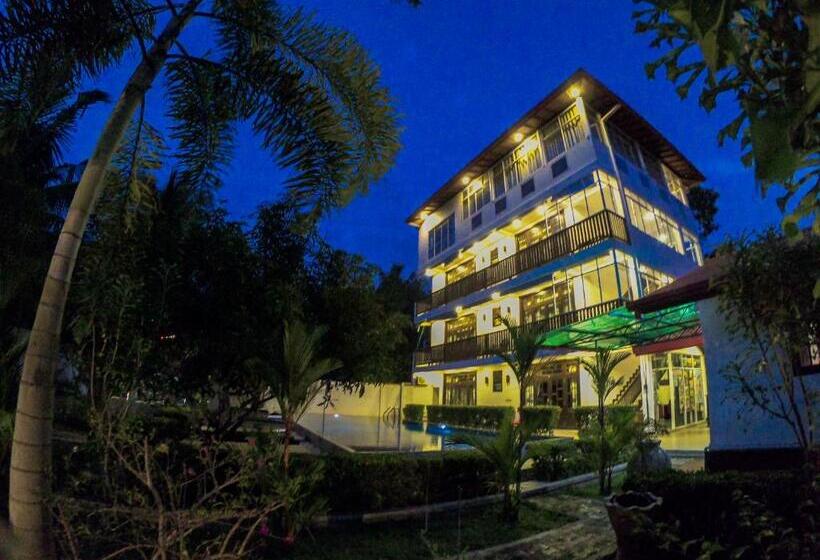 Kabalana Hotel & Villa