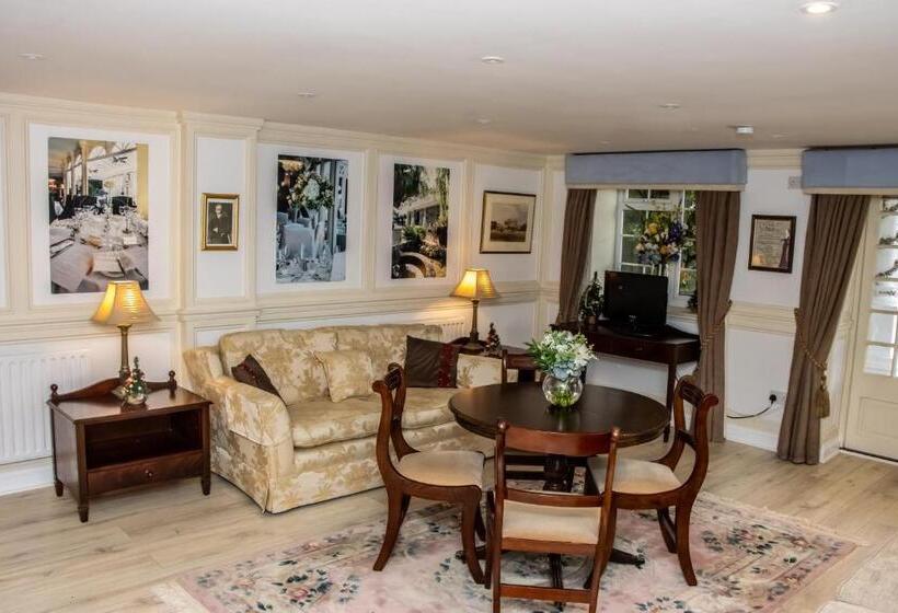 ホテル The Lord Bute