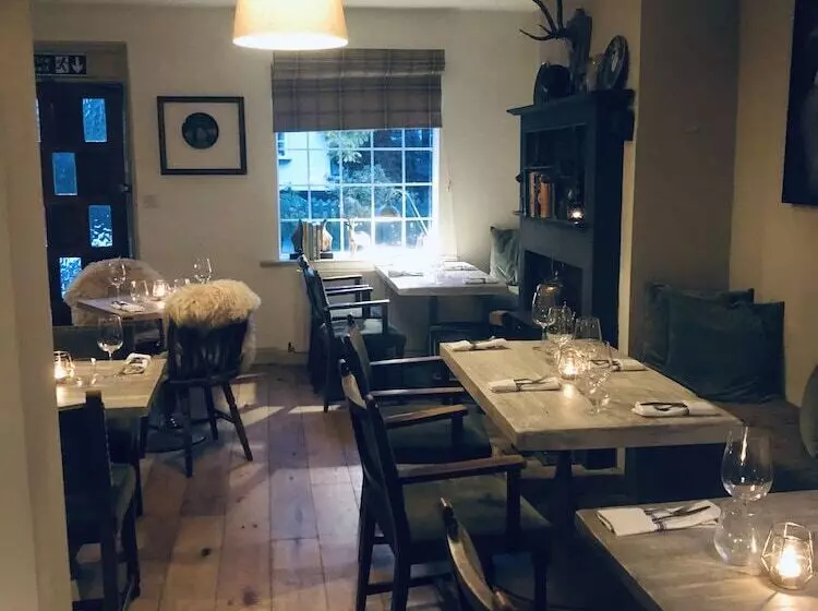 Hotelli Pear Tree Inn Pear & Olive