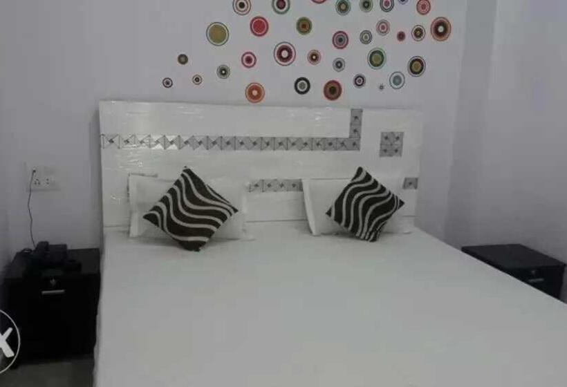 Hotel Rajdhani Guest House