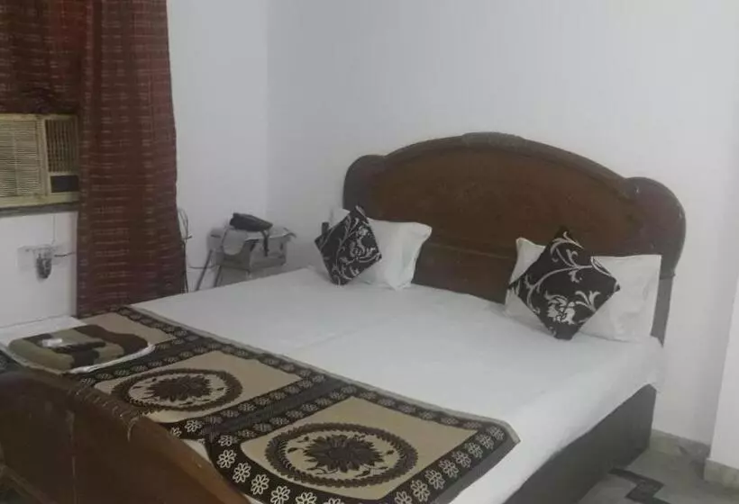 Hotelli Rajdhani Guest House