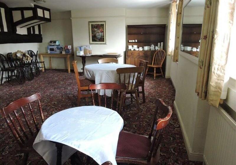 호텔 The Royal Oak