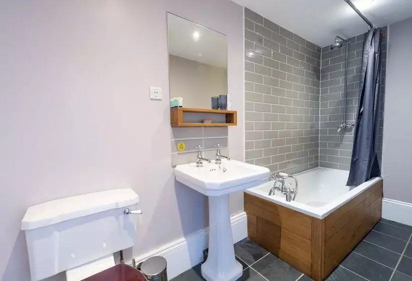 Hotelli Seymour Arms