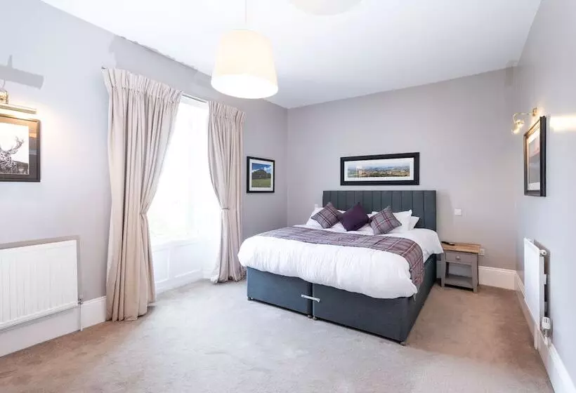 Hotelli Seymour Arms