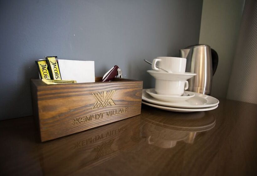 בית מלון כפרי Zhemchug Village