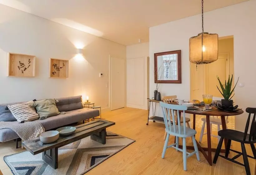 Almaria   Officina Real Apartments | Chiado