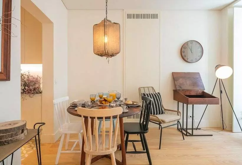 Almaria   Officina Real Apartments | Chiado