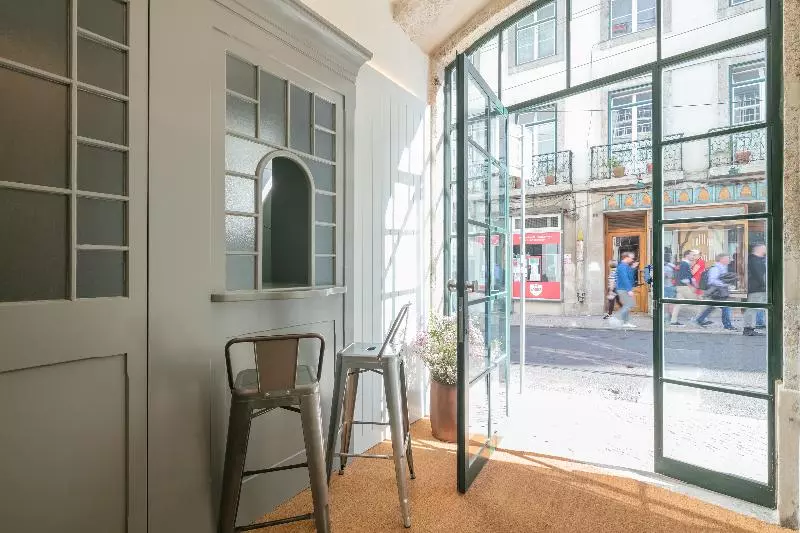 Almaria   Officina Real Apartments | Chiado