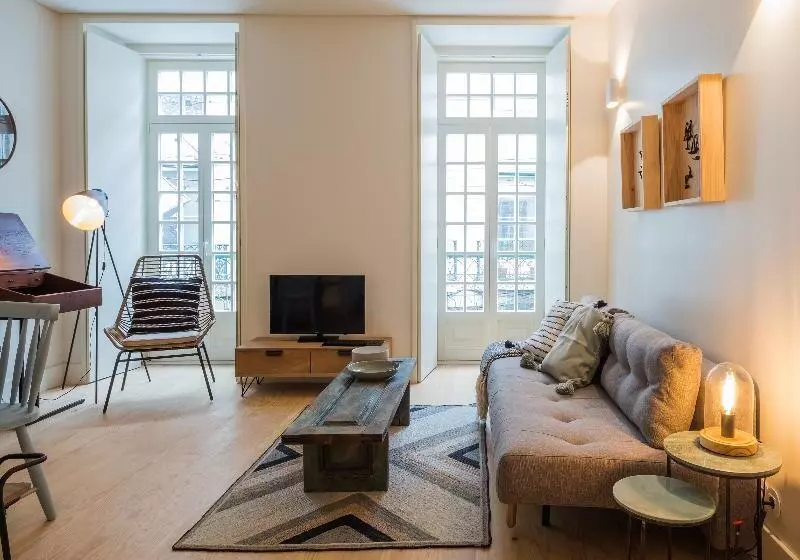 Almaria   Officina Real Apartments | Chiado