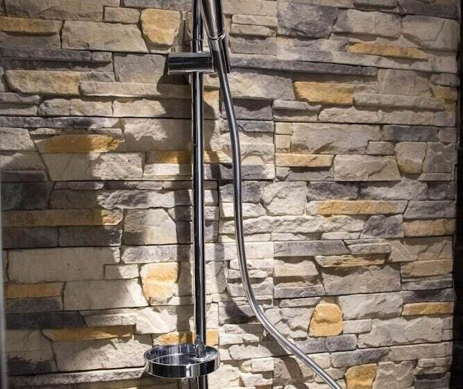 هتل A Queenslin Guesthouse