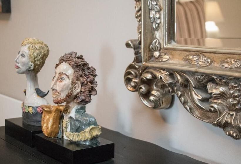 هتل A Queenslin Guesthouse