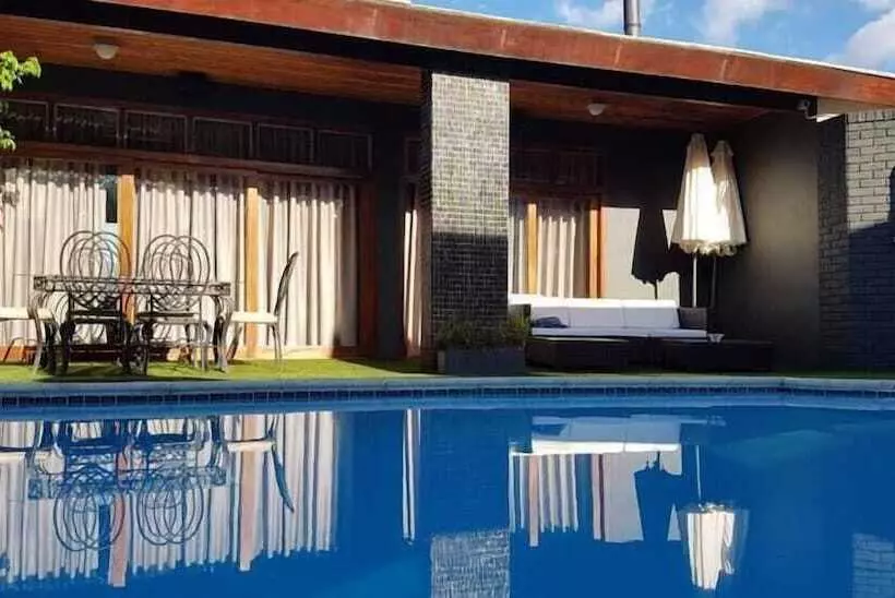 ホテル A Queenslin Guesthouse