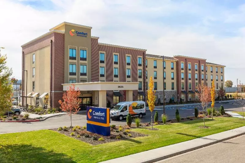 ホテル Comfort Inn & Suites Boise Airport
