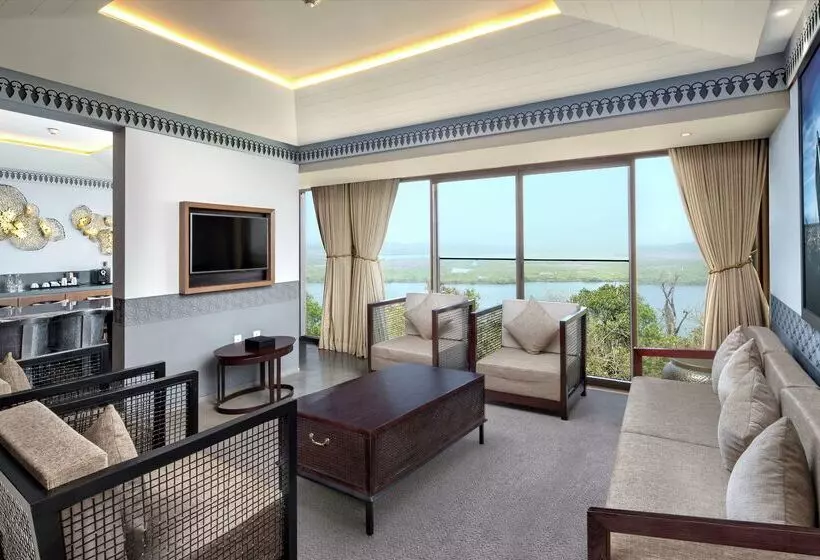 Hotelli Doubletree By Hilton Goa Panaji