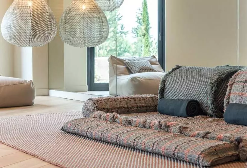 ホテル Euphoria Retreat  A Holistic Wellbeing Destination Spa