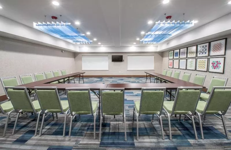 Hotelli Holiday Inn Express & Suites   Houston Westchase   Westheimer, An Ihg