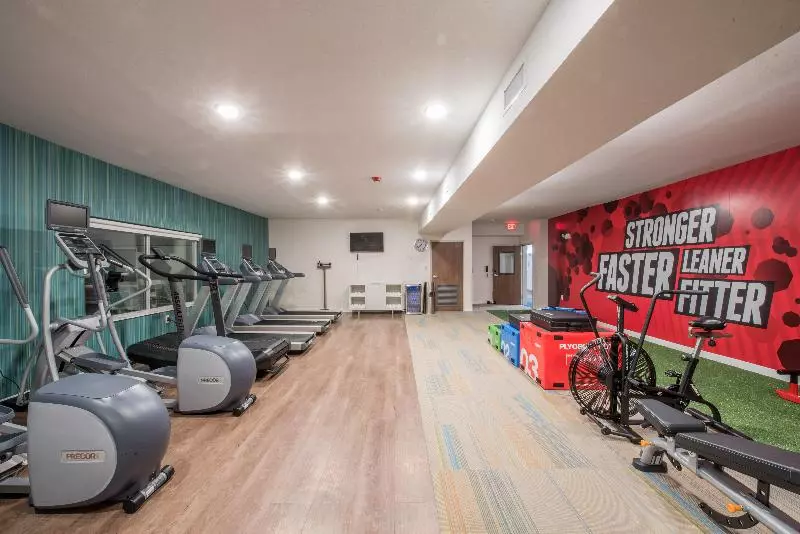 Hotelli Holiday Inn Express & Suites   Houston Westchase   Westheimer, An Ihg