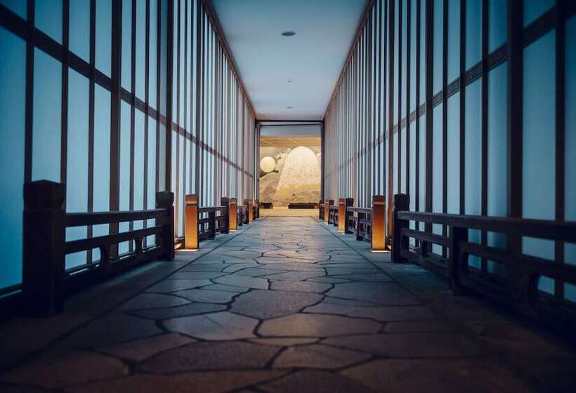 בית מלון כפרי Hoshino Resorts Kai Tsugaru