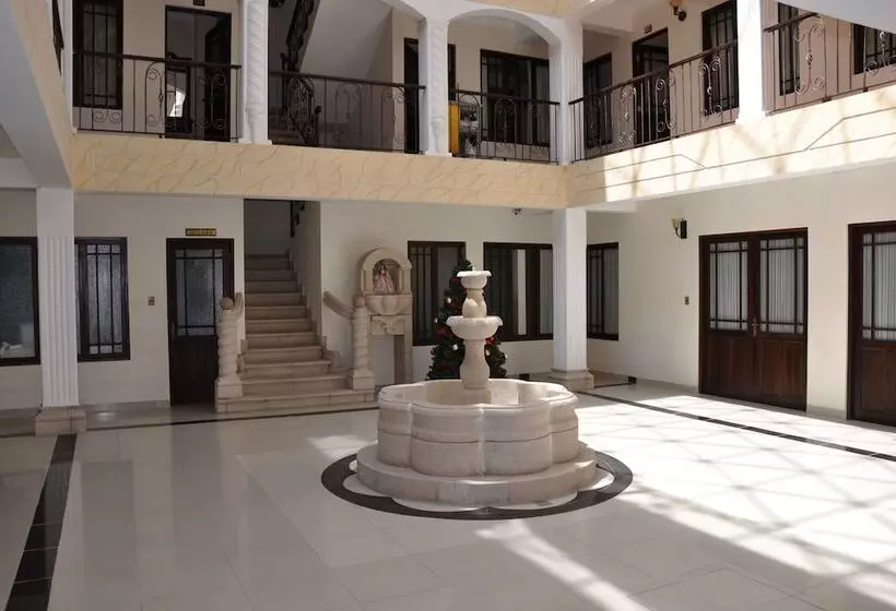 هتل Hostal Patrimonio   Potosi