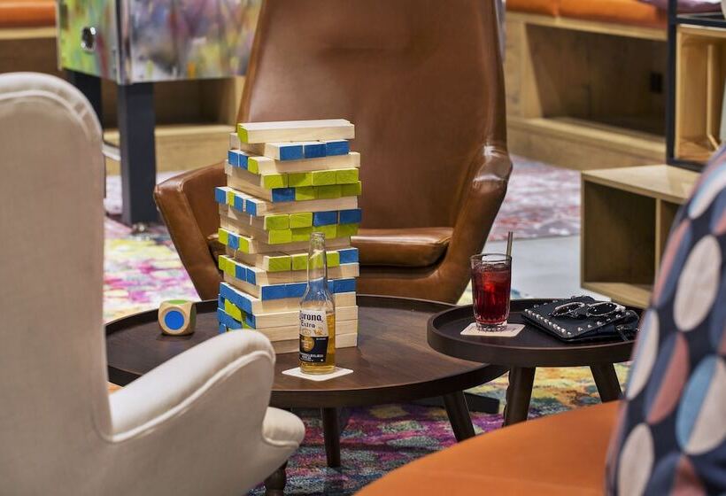 酒店 Moxy Duesseldorf South