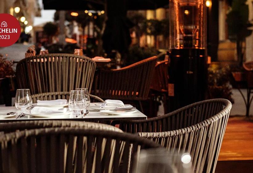 هتل Rosselli Ax Privilege