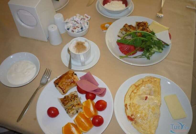 בית מלון כפרי Tarleon Mini