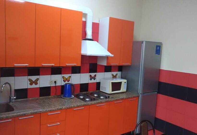 בית מלון כפרי Tarleon Mini