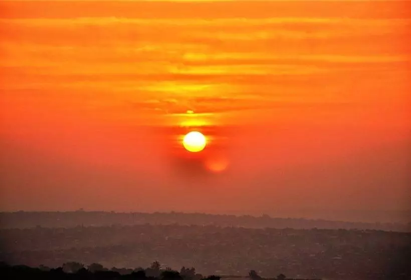 Hotelli Viewpoint Lodge & Safari Tours