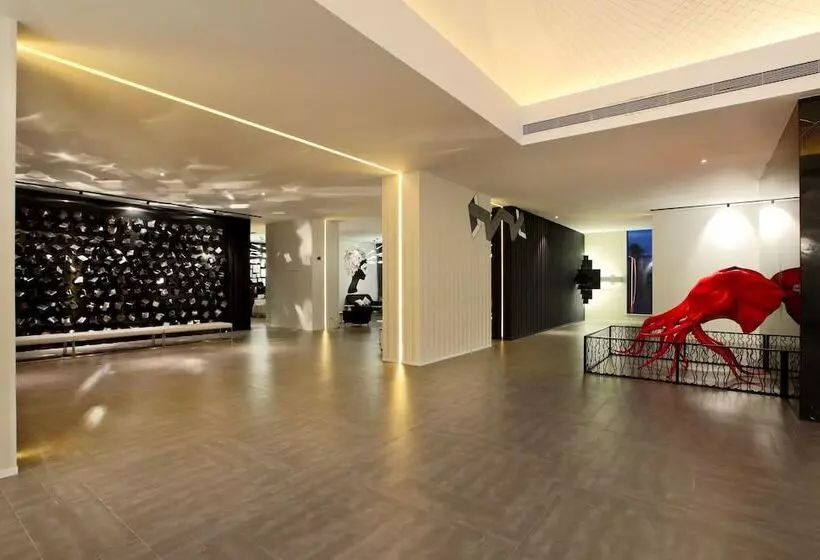 Orange Crystal Hotel Wusi Square Seaview