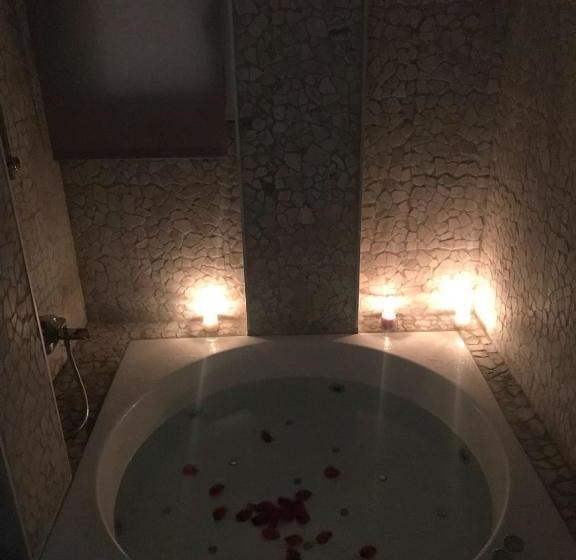 Dos Torres Ribera Jacuzzi Y Vistas