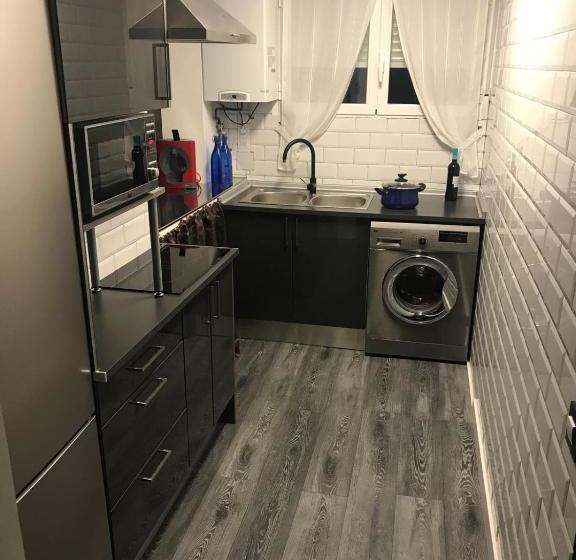 Dos Torres Ribera Jacuzzi Y Vistas