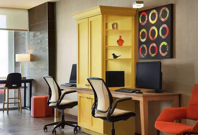 ホテル Home2 Suites By Hilton Frederick