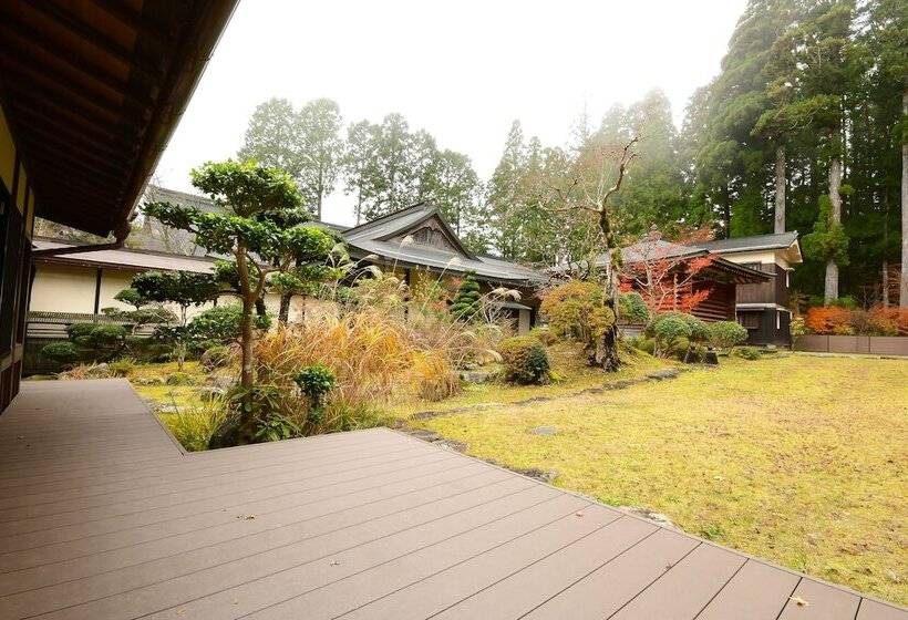 هتل 高野山 宿坊 常喜院 Koyasan Shukubo Jokiin