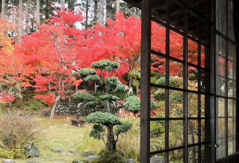هتل 高野山 宿坊 常喜院 Koyasan Shukubo Jokiin